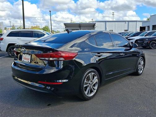 2017 Hyundai ELANTRA Limited