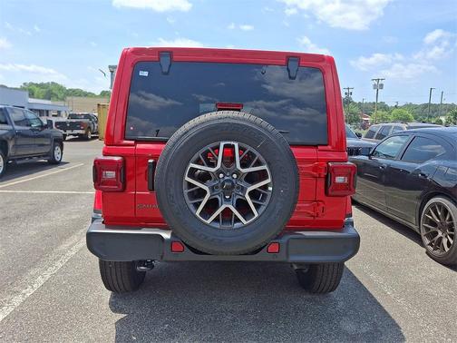 2025 Jeep Wrangler Sahara