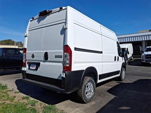 2025 RAM ProMaster 1500 Base