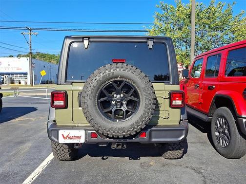 2025 Jeep Wrangler Sport