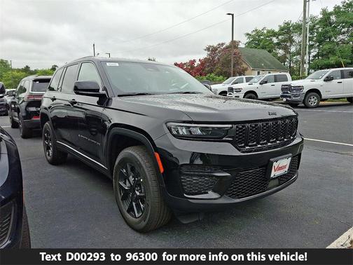 2025 Jeep Grand Cherokee Laredo