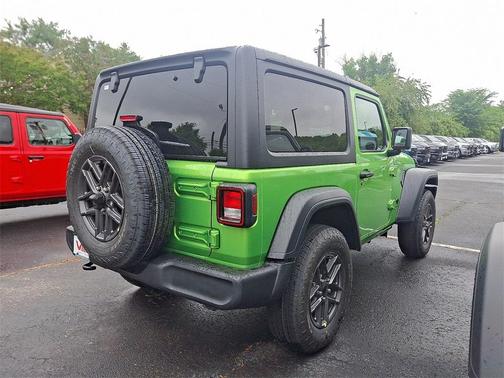 2025 Jeep Wrangler Sport