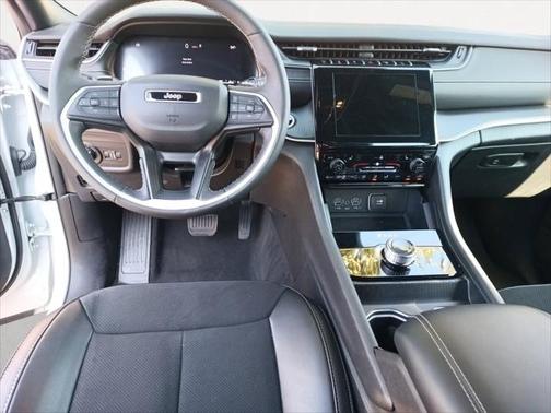 2024 Jeep Grand Cherokee L Altitude X 4x4