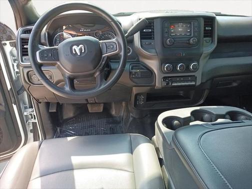 2024 RAM 2500 Tradesman Crew Cab 4x4 64' Box