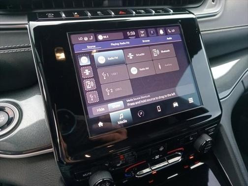 2021 Jeep Grand Cherokee L Altitude 4x4
