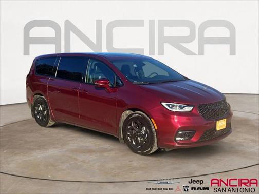 2022 Chrysler Pacifica Hybrid Limited