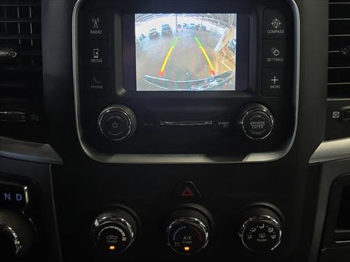 2024 RAM 1500 Classic SLT Quad Cab 4x2 64' Box