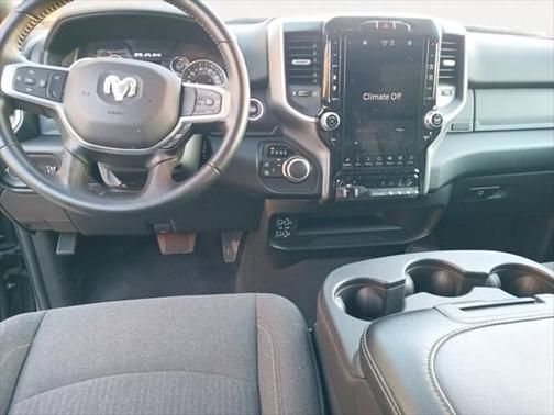 2024 RAM 2500 Big Horn Crew Cab 4x4 64' Box