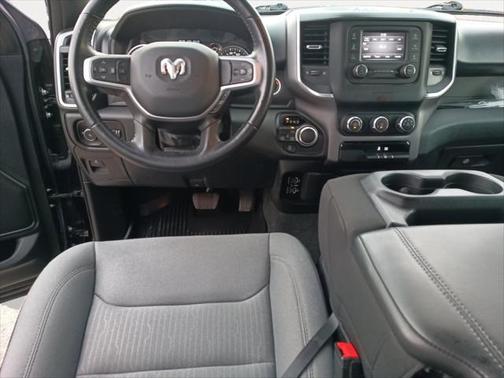 2023 RAM 1500 Big Horn Quad Cab 4x4 64' Box