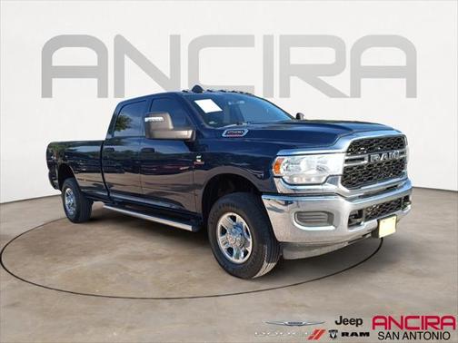 2024 RAM 2500 Tradesman Crew Cab 4x4 8 Box