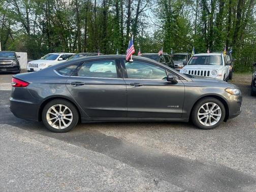2019 Ford Fusion Hybrid SE