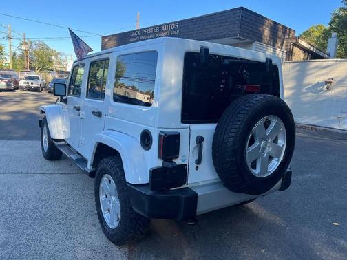 2012 Jeep Wrangler Unlimited Sahara