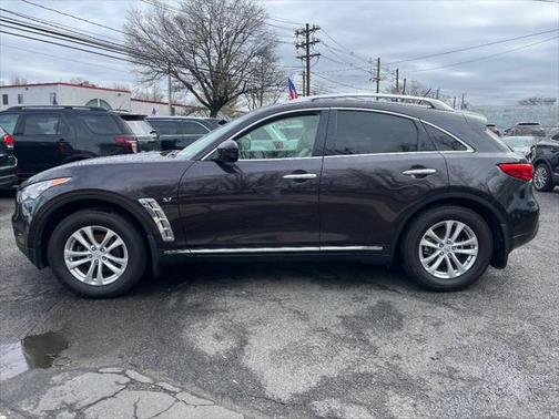 2014 INFINITI QX70 Base
