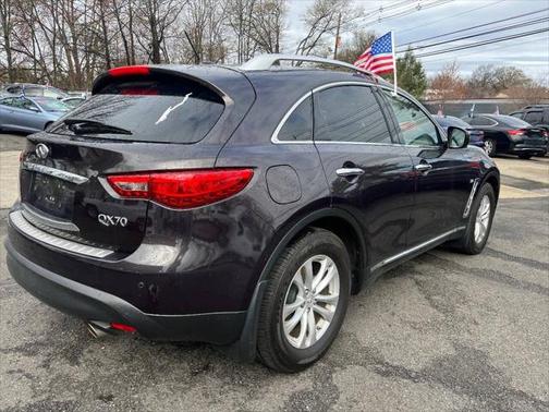 2014 INFINITI QX70 Base