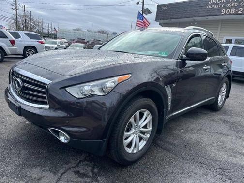 2014 INFINITI QX70 Base
