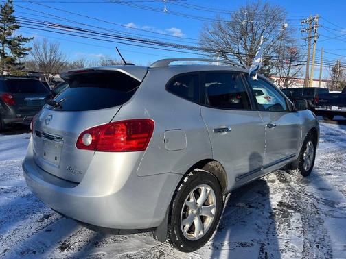 2011 Nissan Rogue SV