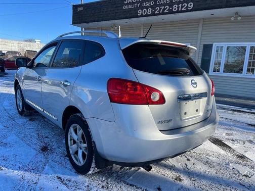 2011 Nissan Rogue SV
