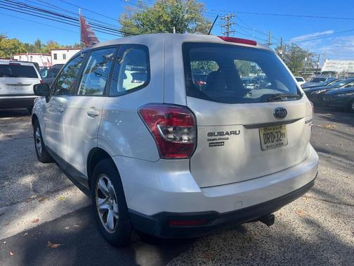 2014 Subaru Forester 2.5i
