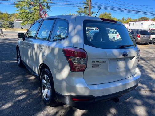 2014 Subaru Forester 2.5i