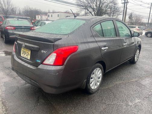 2015 Nissan Versa 1.6 SV