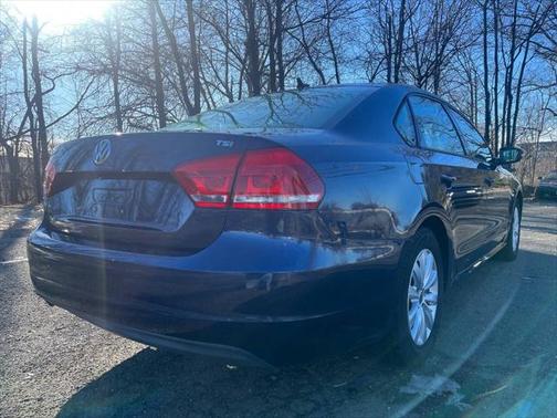 2015 Volkswagen Passat 1.8T S