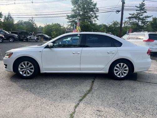 2015 Volkswagen Passat 1.8T S