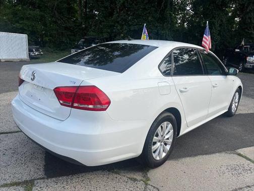 2015 Volkswagen Passat 1.8T S