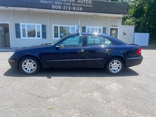 Blue 2006 Mercedes-Benz E-Class 4MATIC