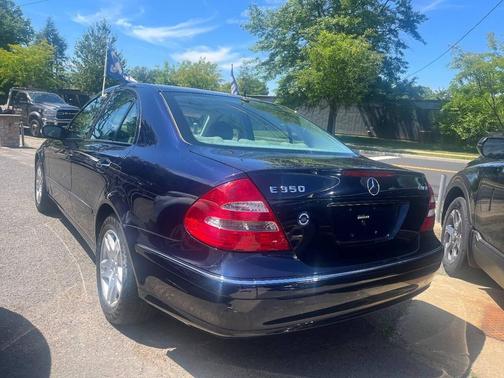 Blue 2006 Mercedes-Benz E-Class 4MATIC