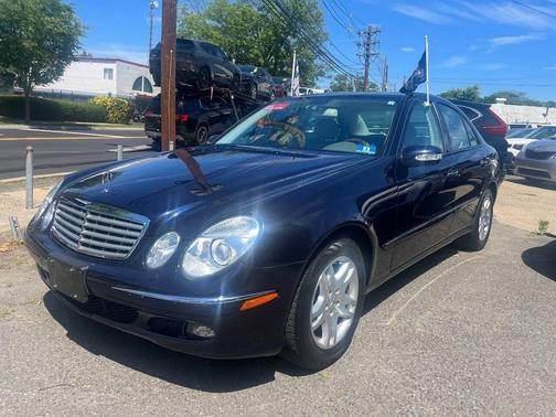Blue 2006 Mercedes-Benz E-Class 4MATIC