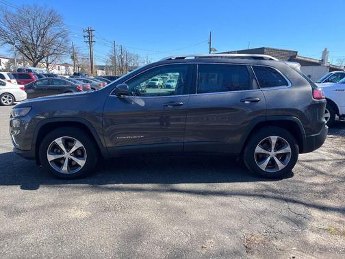 Granite Crystal Metallic Clearcoat 2020 Jeep Cherokee Limited