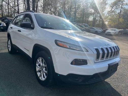 2015 Jeep Cherokee Sport