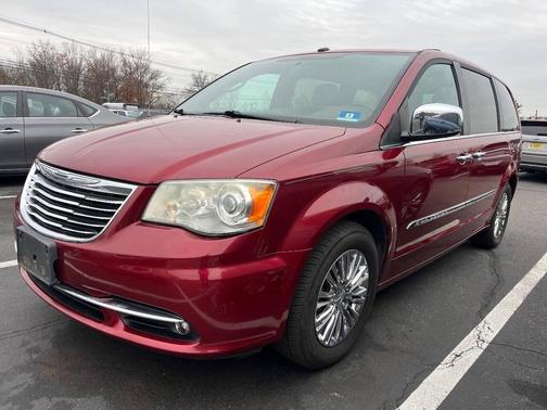 2011 Chrysler Town & Country Limited