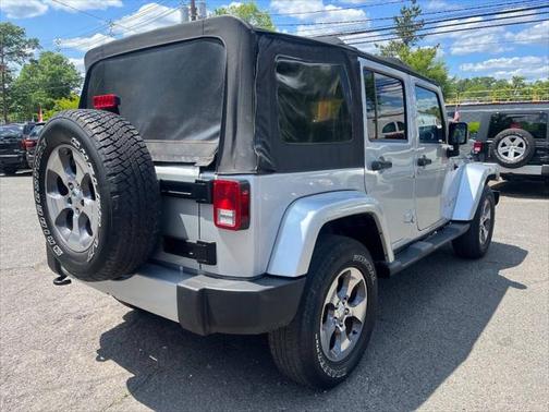 2012 Jeep Wrangler Unlimited Sahara