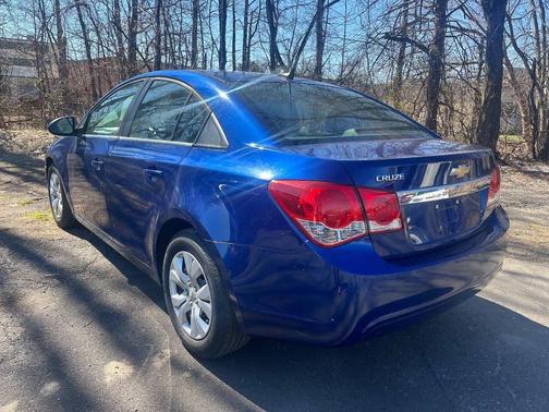 Blue 2012 Chevrolet Cruze LS