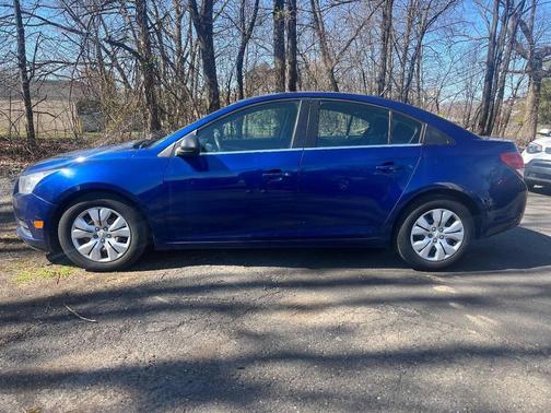 Blue 2012 Chevrolet Cruze LS