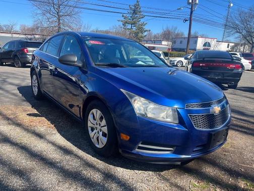 Blue 2012 Chevrolet Cruze LS