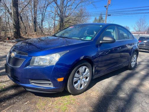 Blue 2012 Chevrolet Cruze LS