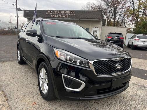 2016 Kia Sorento LX