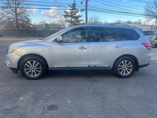 2013 Nissan Pathfinder SL