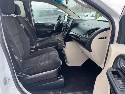 2016 Dodge Grand Caravan AVP/SE