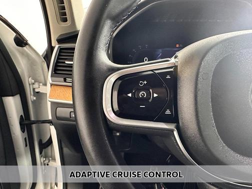 2024 Volvo XC90 Recharge Plug-In Hybrid T8 Plus Bright Theme 7-Seater