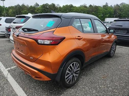 2024 Nissan Kicks SV