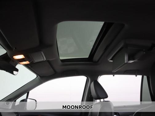 2022 Honda Pilot Touring 8-Passenger