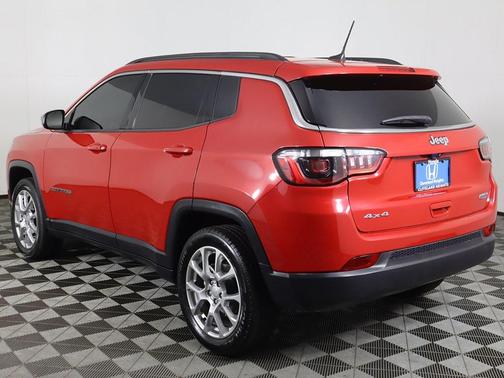 2023 Jeep Compass Latitude Lux