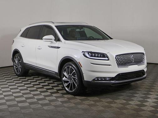 PRISTINE WHITE MET 3C 2023 Lincoln Nautilus Reserve