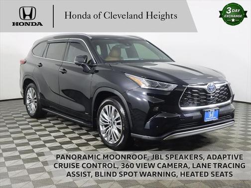 2023 Toyota Highlander Hybrid Platinum