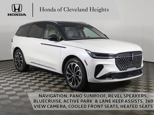 WHITE PLATINUM MET 3C 2024 Lincoln Nautilus Reserve
