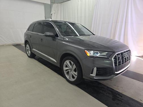 2022 Audi Q7 55 Premium Plus
