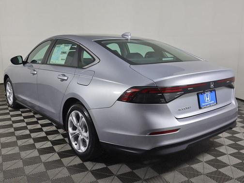 2025 Honda Accord LX 1.5T